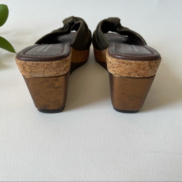 DONALD J PLINER CHARM KNOTTED OPEN TOE WEDGE - Picture 5 of 10